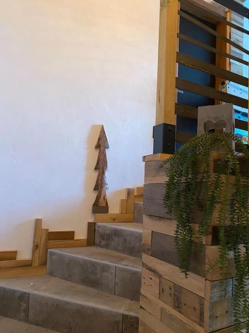 Als As De Coeur La Maison Aux Mille Et Un Coeurs Neuve-Eglise Zewnętrze zdjęcie